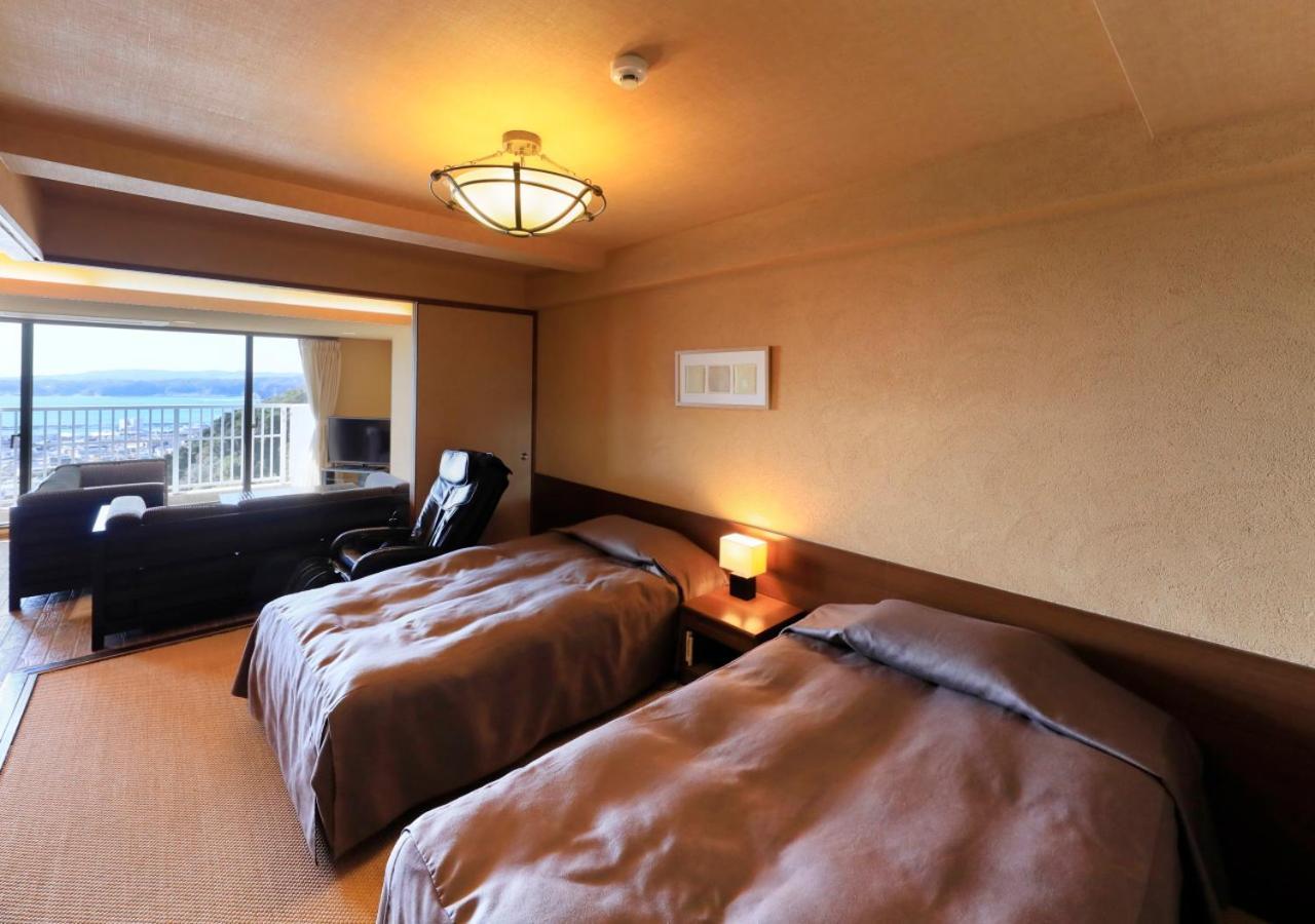 Katsuura Hilltop Hotel & Residence Экстерьер фото